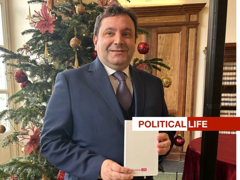 Afragola: brindisi di fine anno nel Salone&nbsp;Moriani