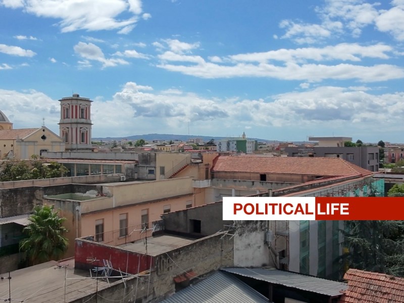 Afragola – PNRR, incarichi tecnici nel mirino del Consiglio: “Affidamenti senza competenze, né&nbsp;titoli”